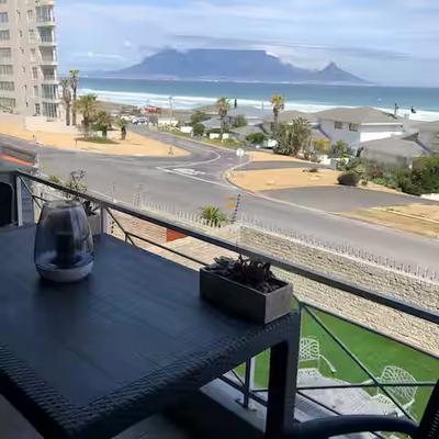 Apartment / Flat For Rent in Blouberg Beachfront, Cape Town